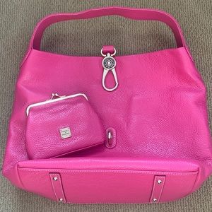 Dooney and Bourke logo lock purse